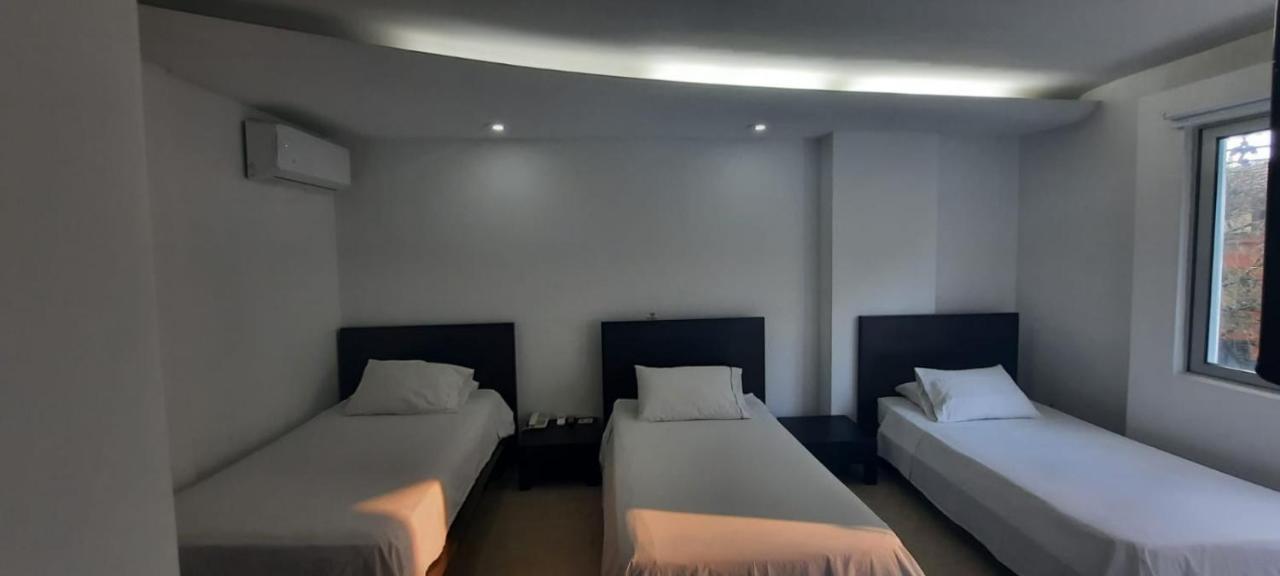 Hotel Mediterraneo Medellín Zewnętrze zdjęcie